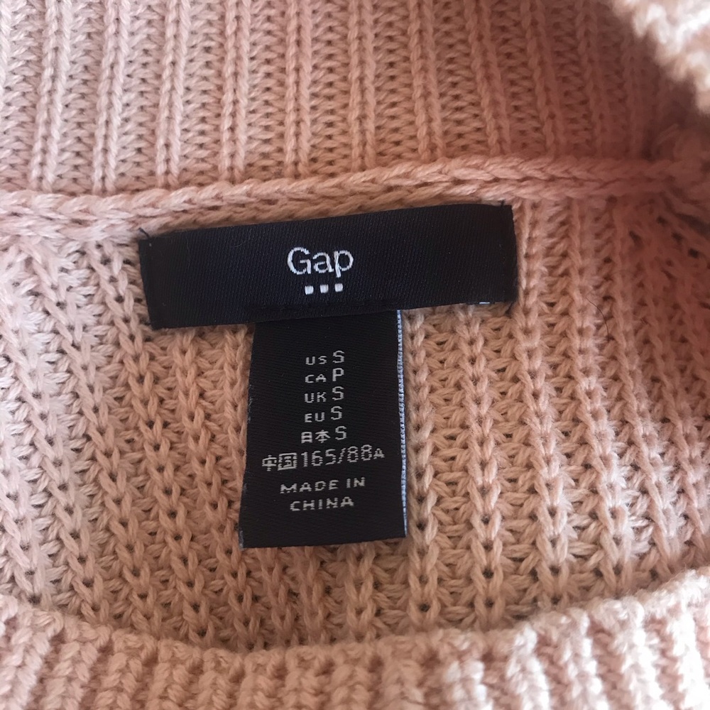 GAP mockneck sweater - Picture 3 of 3
